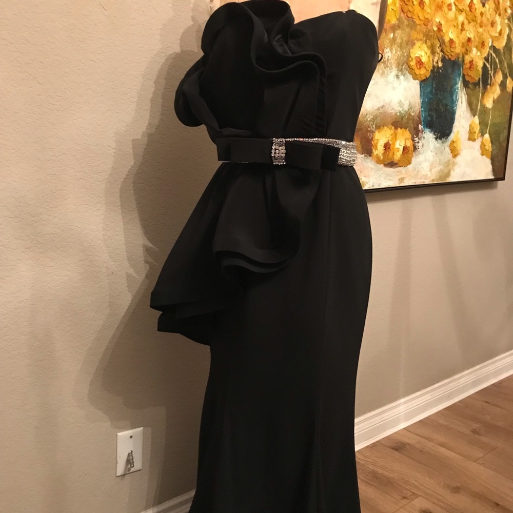 Dress - Picture 2 of 4
